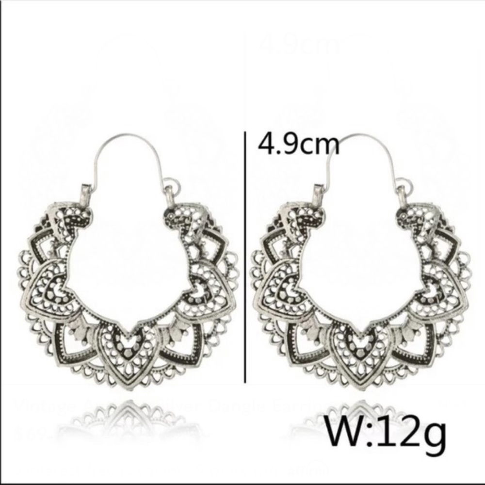 New Women’s Vintage Style Beautiful Earrings - Picture 3 of 3